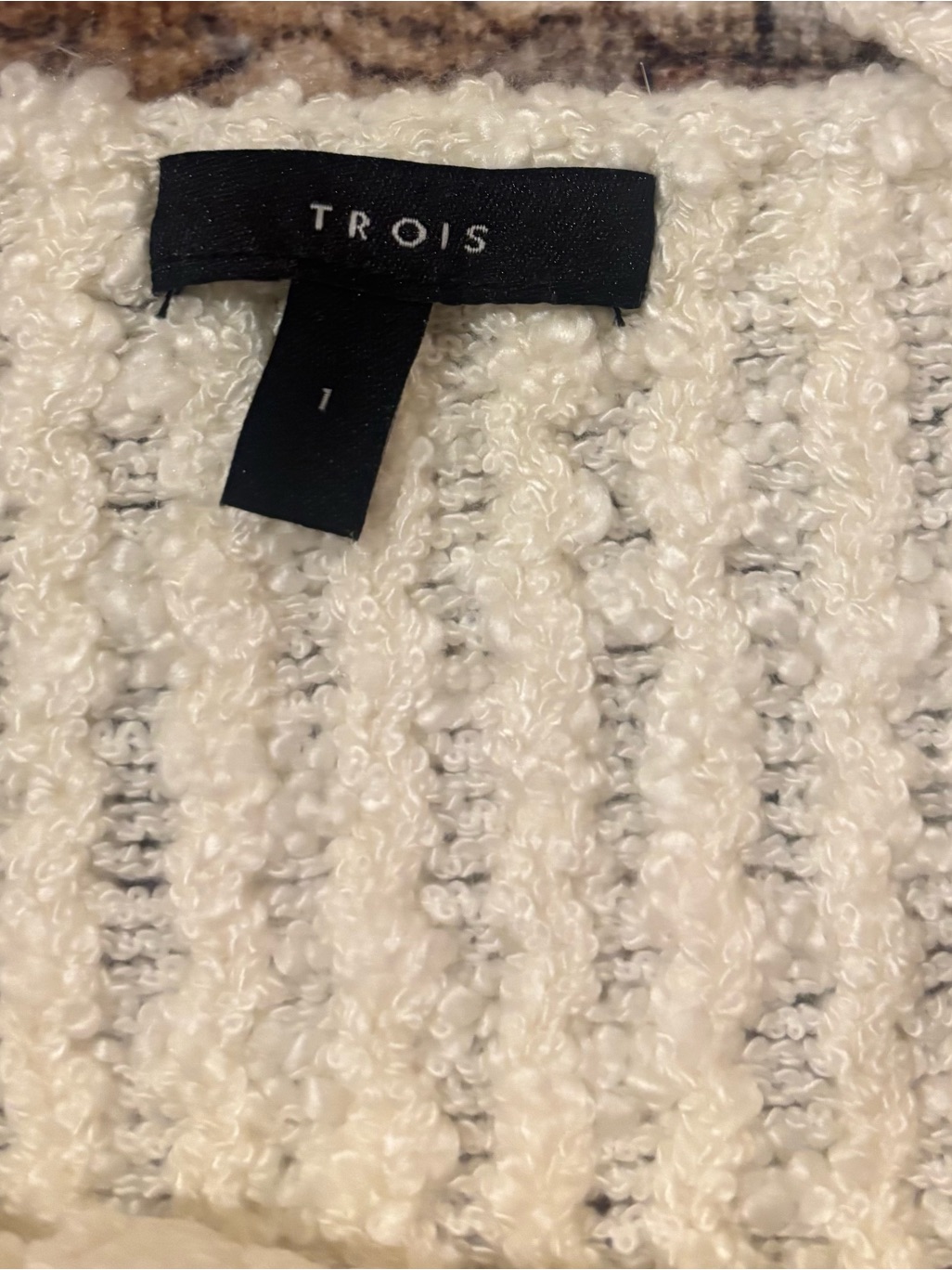Trois Izzy Tie Shoulder Knit Crop Top Ivory Size 1 Small — image 6 of 7